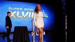 The stars can no doubt expect plenty of booze, blues, and a laid-back, good time.
